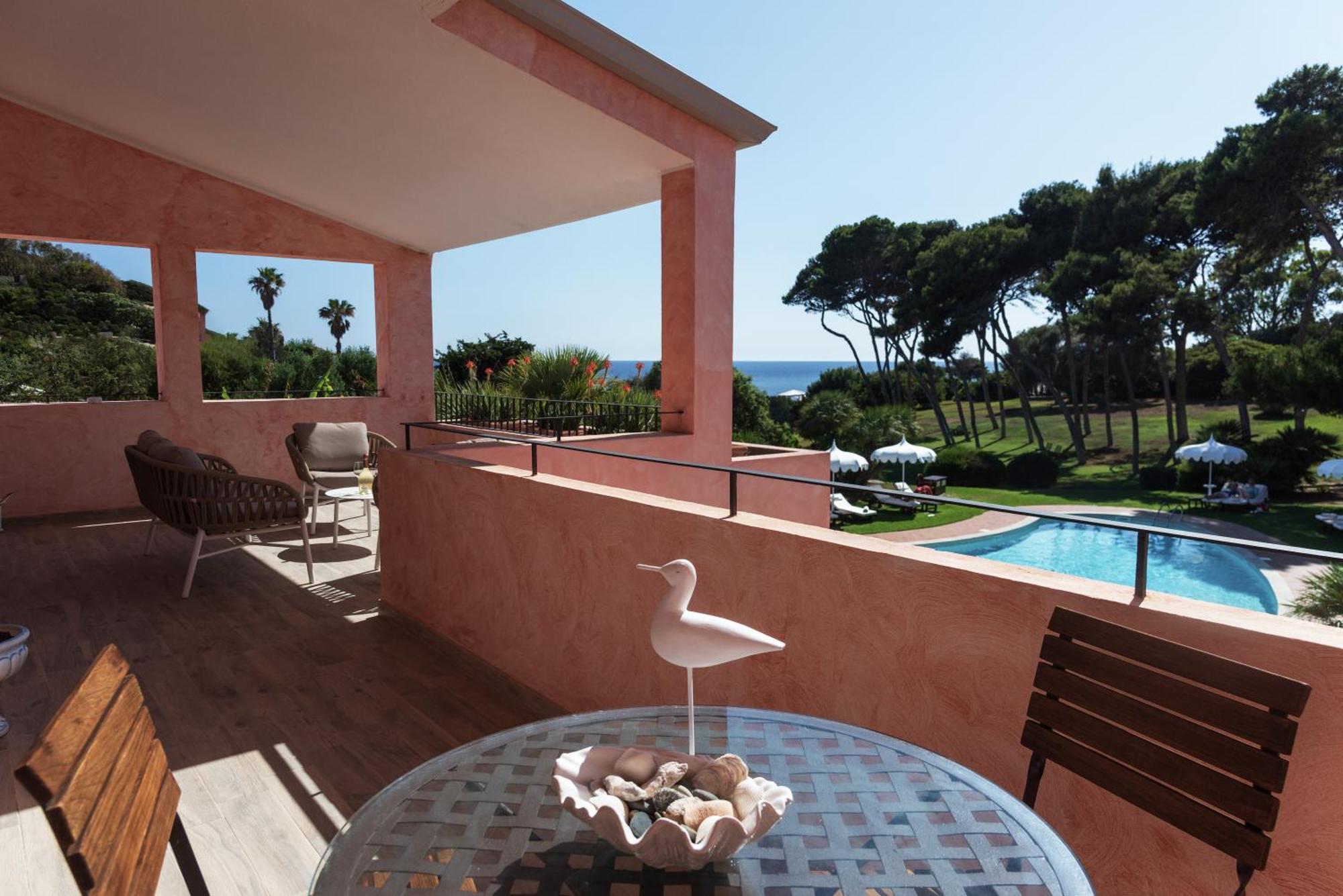 Hotel Cala Caterina วิลลัสซีมีอุส ภายนอก รูปภาพ