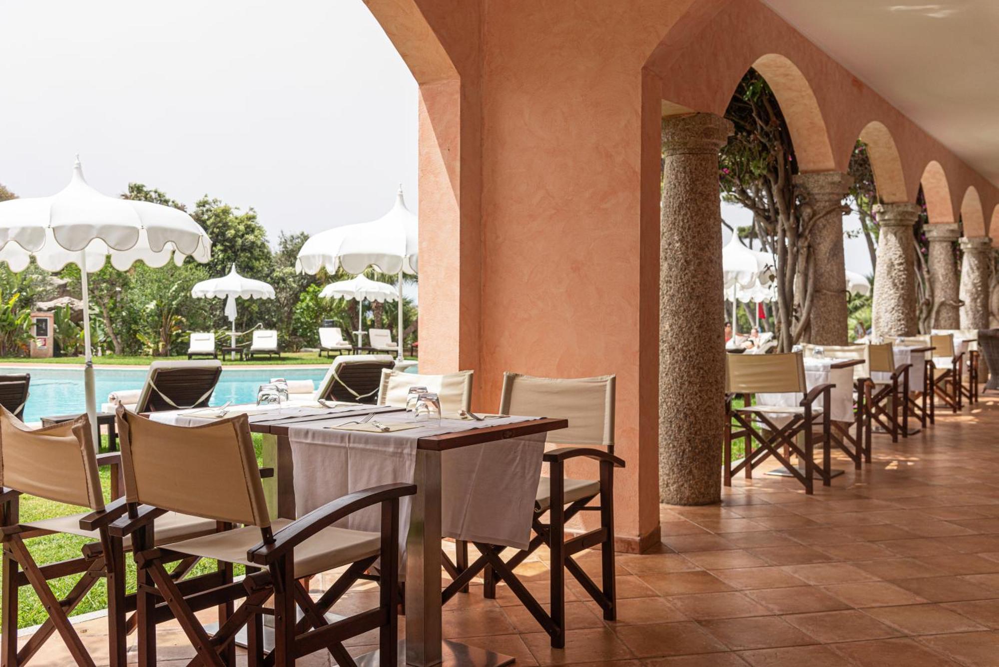 Hotel Cala Caterina วิลลัสซีมีอุส ภายนอก รูปภาพ
